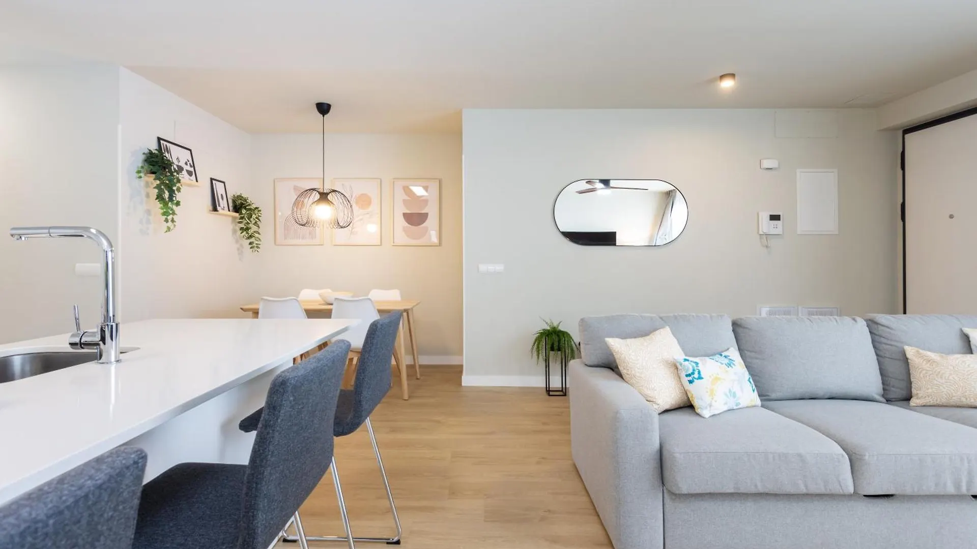 Home2Book Stylish Apartment Pool & Terrace Abades Spagna